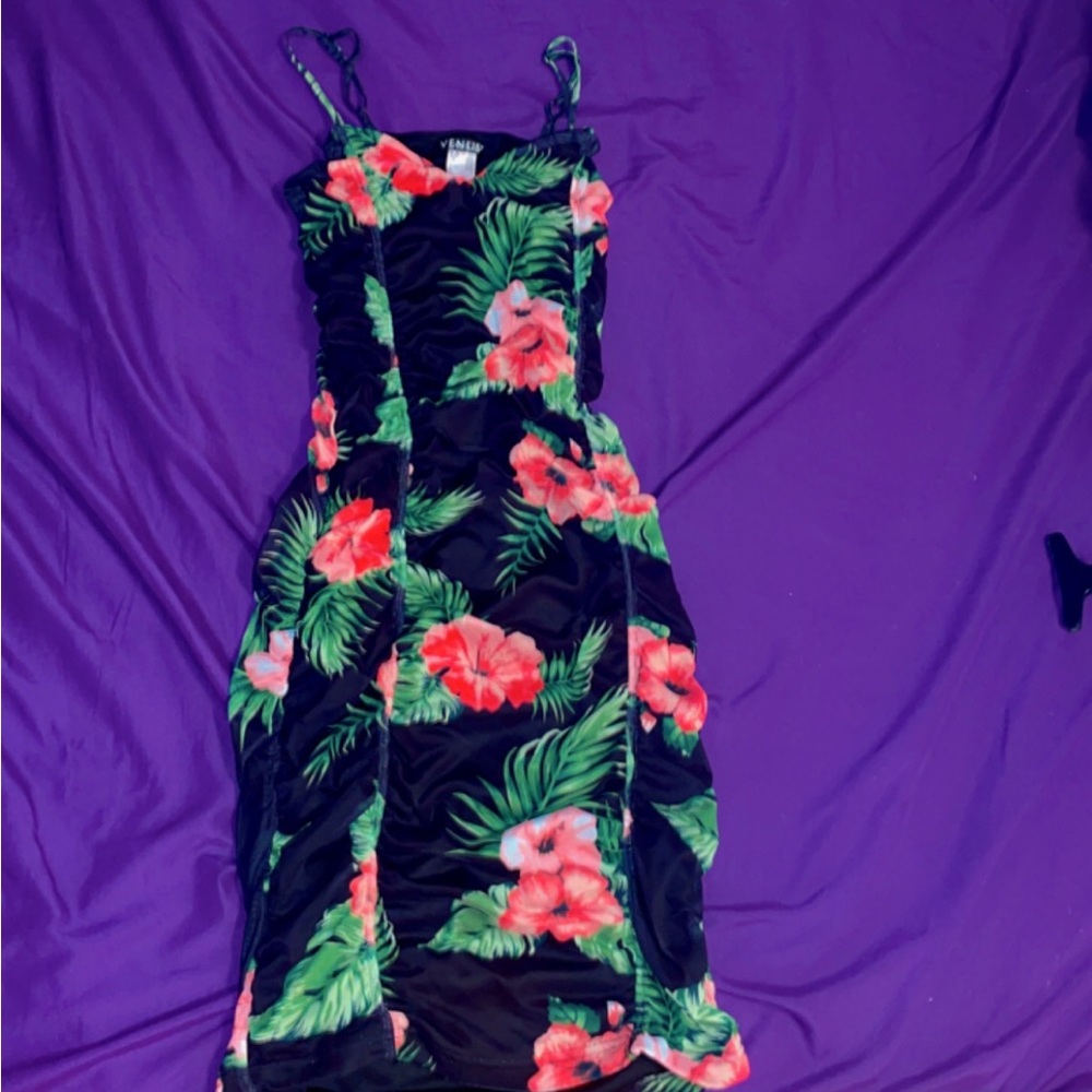 Floral stretchy dress